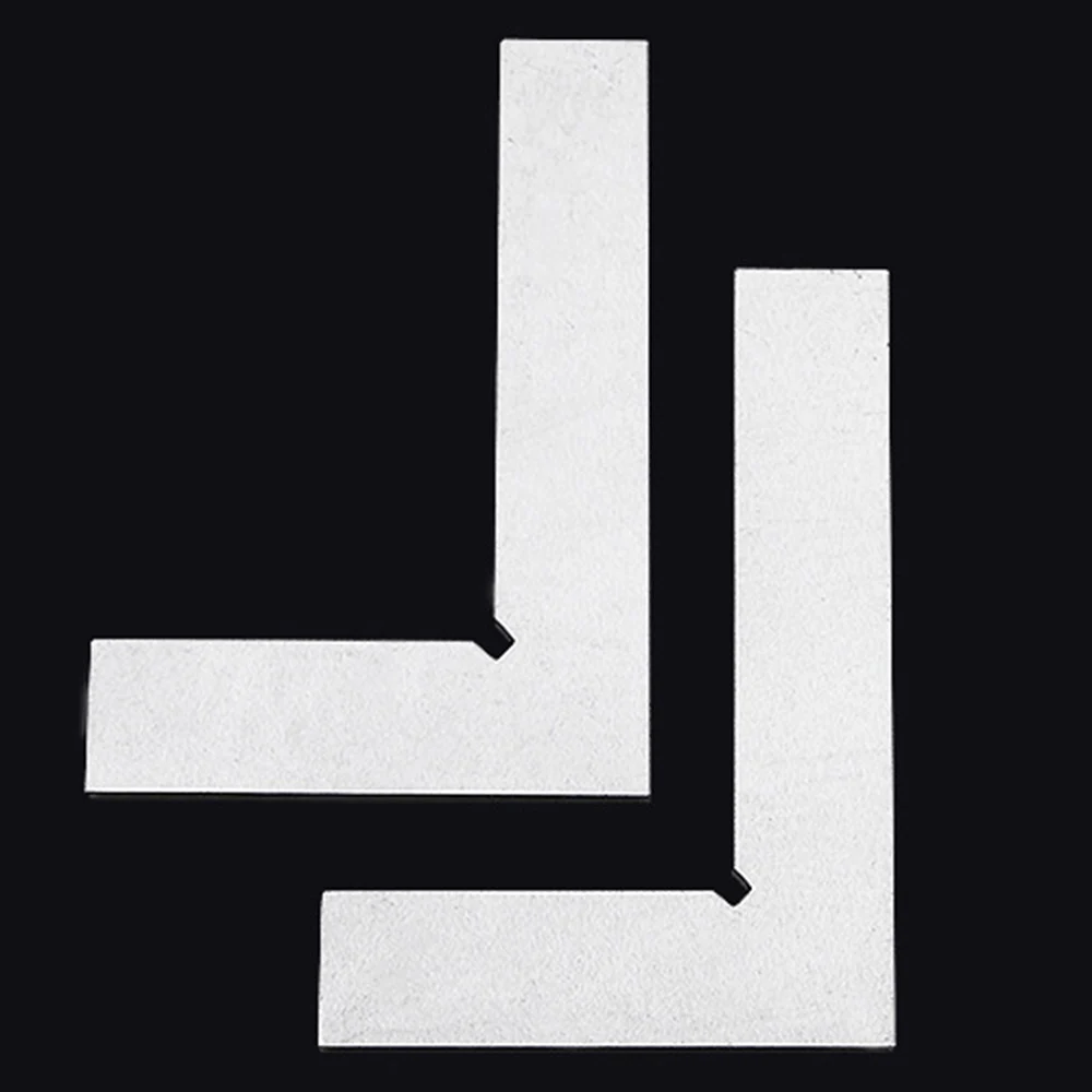 B (9)