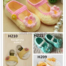 Очаровательные вязанные крючком пинетки Мягкие Детские Девушки цветок листья 0-12 м хлопок вязанная крючком обувь