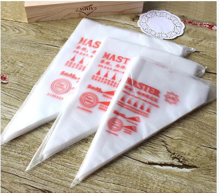 100PCS-Lot-Food-Grade-Plastic-Disposable-Piping-bag-Icing-Nozzle-Fondant-Cake-Decorating-Pastry-Tips-Tools