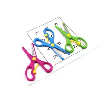 Новинка 1 высокое качество мини безопасные пластиковые ножницы с круглой головкой для школьников и детей дошкольного возраста школьные бумажные режущие принадлежности