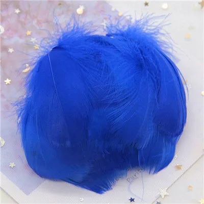 8-12 см натуральные лебединые перья 100 шт Мягкие гусиные перья теплый цвет окрашенное перо страуса самодельный декоративный дизайн для рождественской вечеринки - Цвет: blue 100p