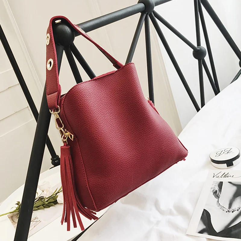 2019 moda Scrub mujeres cubo bolsa Vintage borla mensajero bolsa de hombro Retro de alta calidad Simple bolso bandolera