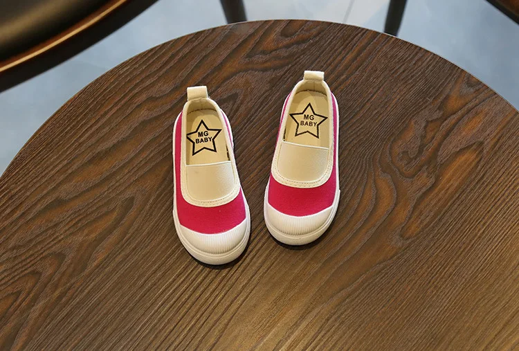 9070592872_871102203