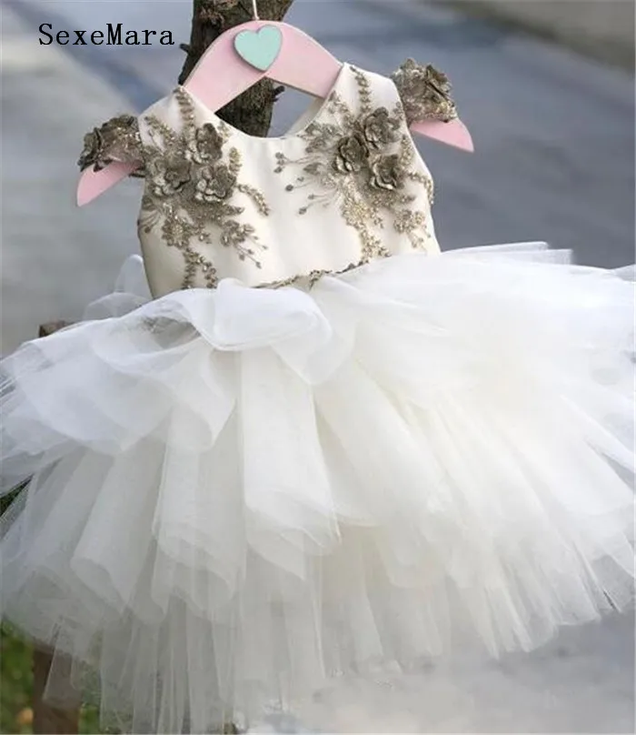 

New Cute Baby Girl Dresses Cap Sleeves Ball Gown Tulle Little Girl Birthday Dresses Kids Pageant Communion Gown Size12M 18M 24M