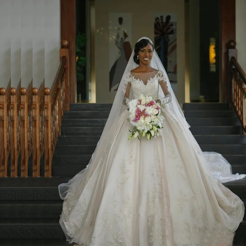 2017-New-Arrival-Cathedral-Royal-Train-Wedding-Dresses-Scoop-Neck-Long-Sleeve-Bride-Gown-Plus-Size