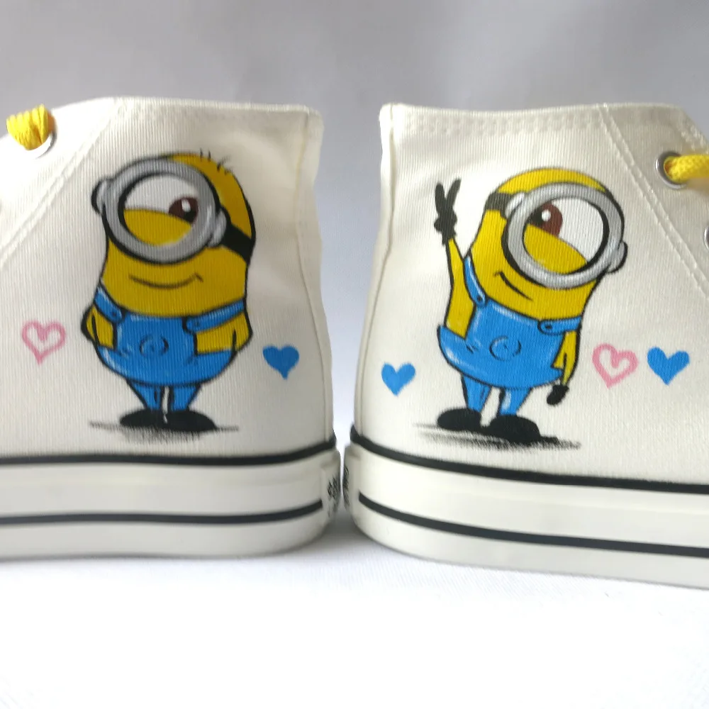 Kartun Anak Anak Tokoh Anime Despicable Me Sepatu Sepatu Antek