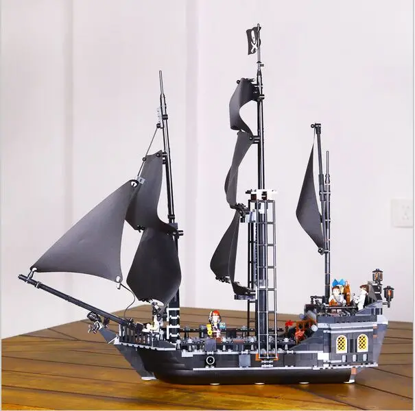 

New LEPIN 16006 Pirates of the Caribbean The Black Pearl Building Blocks Set 4184 Funny Toy For Children