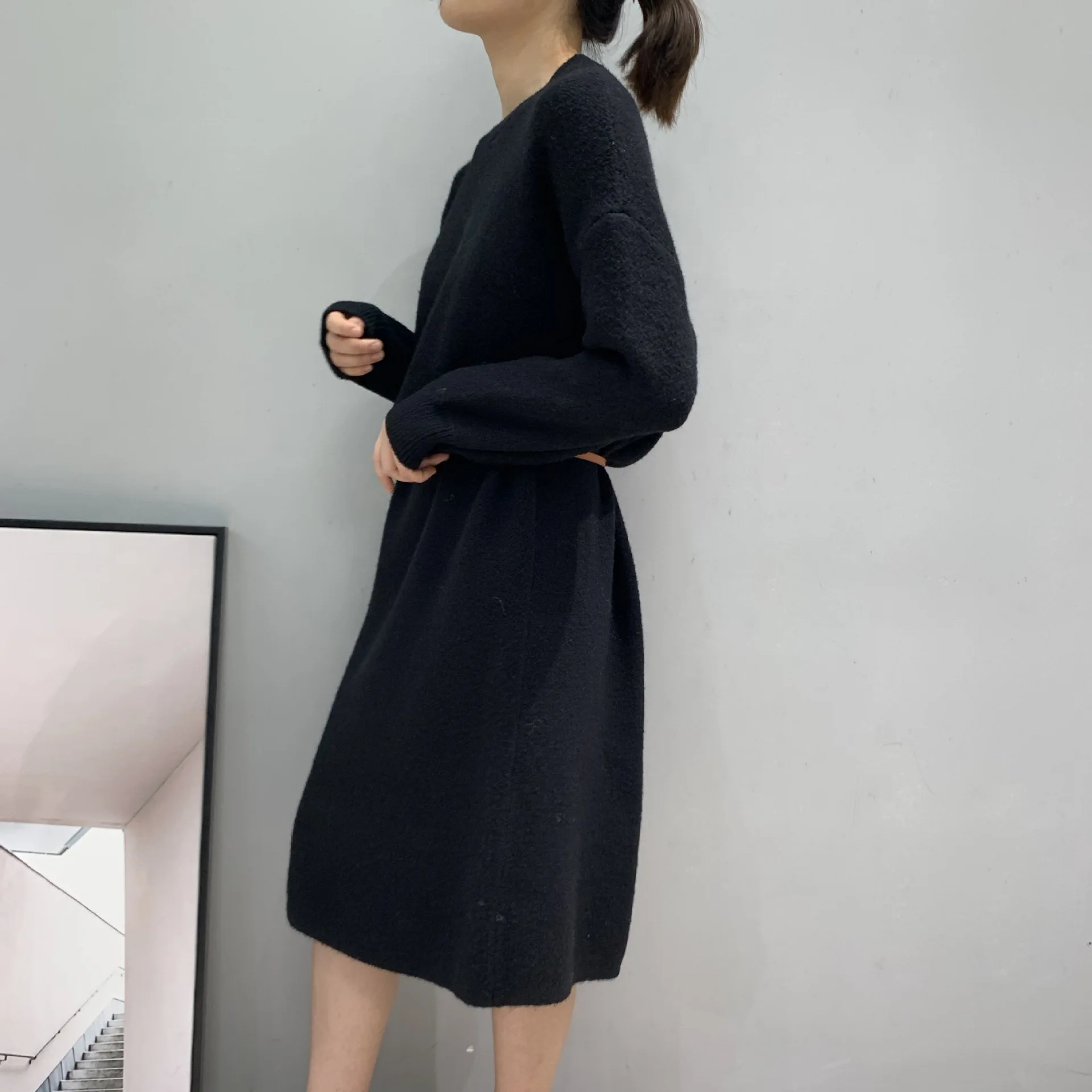 Осеннее женское трикотажное Повседневное платье однотонное корейское прямое длинное платье с круглым вырезом свободное женское платье