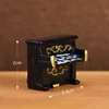 1 piano