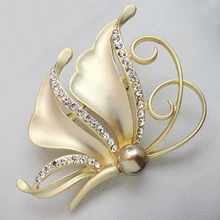 Fashion Rhinestone Hats Shirt Accessories Women Newest Trendy Angel Wings Brooch Pins for Girls Dress XZ085