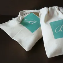 Изготовленный На Заказ intials Свадебные вечерние первой помощи выживания набор от похмелья ювелирные изделия муслиновые мешки Девичник сувениры для девичника