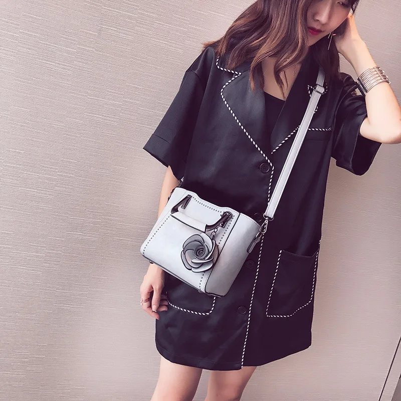 

Fashion Retro Flower Bag 2018 Women Handbag Summer PU Women Leather Handbags Famous Brands Lady Tote Shoulder Bags Small Flower