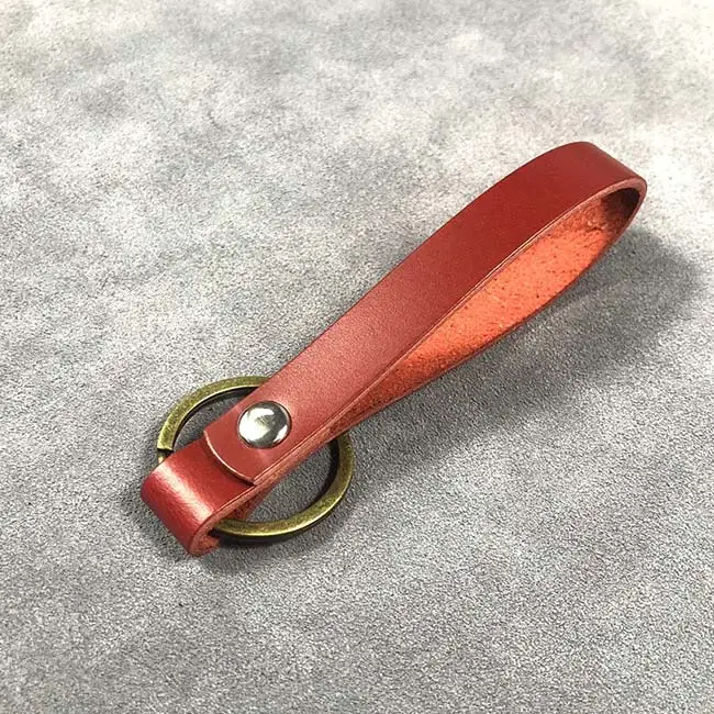Топ коровья кожа автомобильный держатель для ключей Подвеска Брелки кожаный чехол для ключей для автомобиля брелок EDC(для ежедневного использования - Цвет: Красный