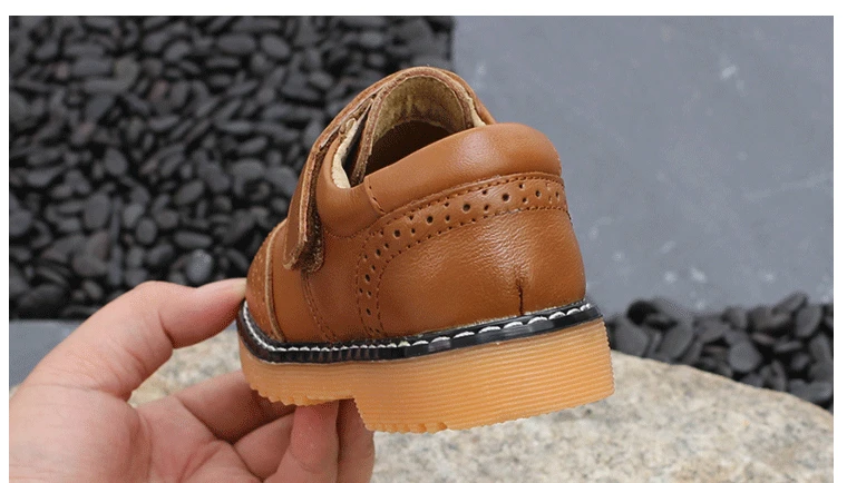 ActhInK/ дизайн для маленьких мальчиков Geniune детская кожаная обувь Формальные Свадебная кожаная обувь британский стиль для маленьких мальчиков Обувь с перфорацией типа «броги», TS014