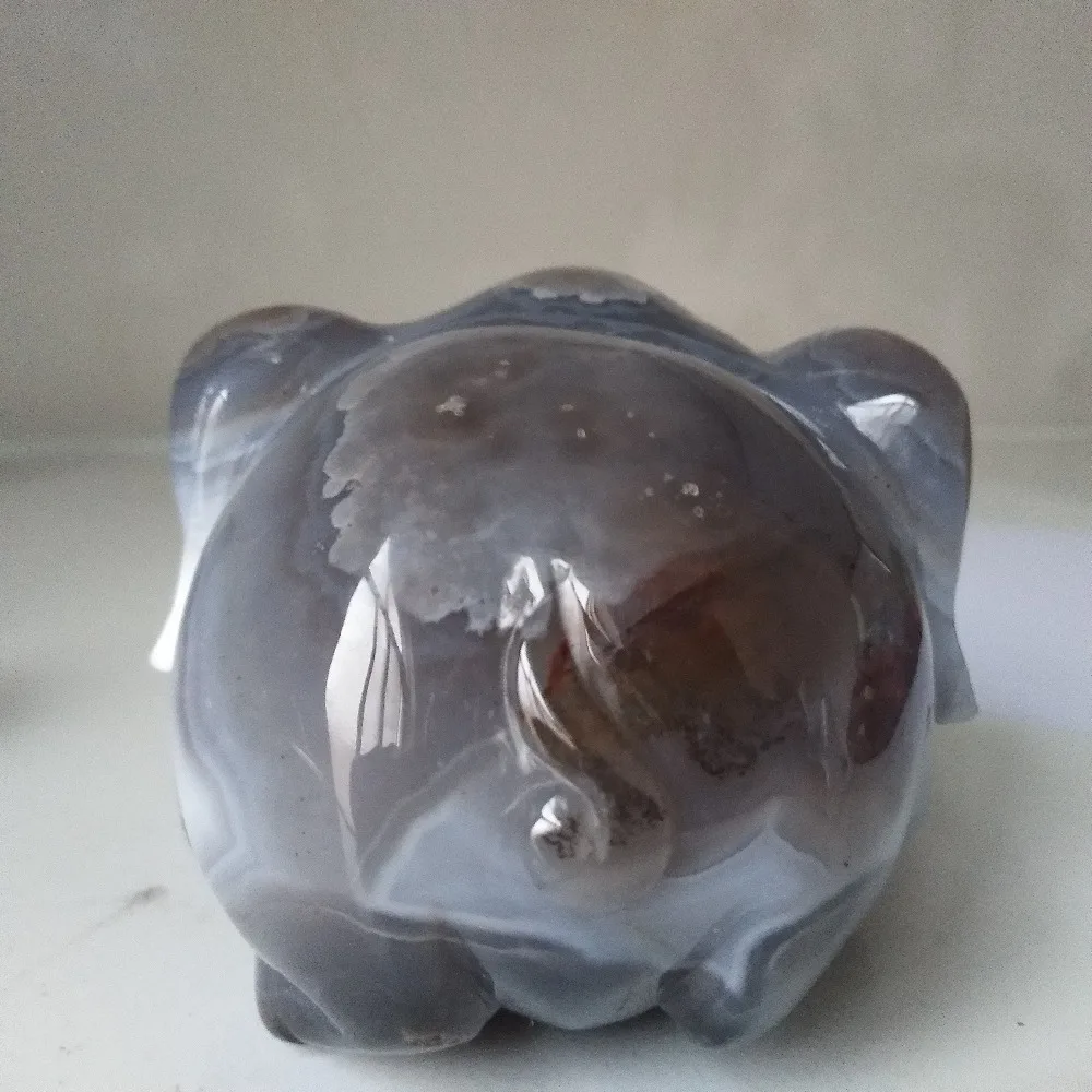 A 748g cute natural crystal agate geode pig statue cave quartz vug crystal cluster home decor