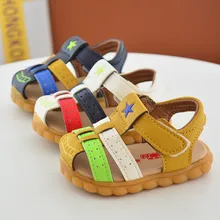 Детская обувь для мальчиков; сандалии; Новинка года; летние сандалии из искусственной кожи для малышей; детская пляжная обувь; обувь для мальчиков;