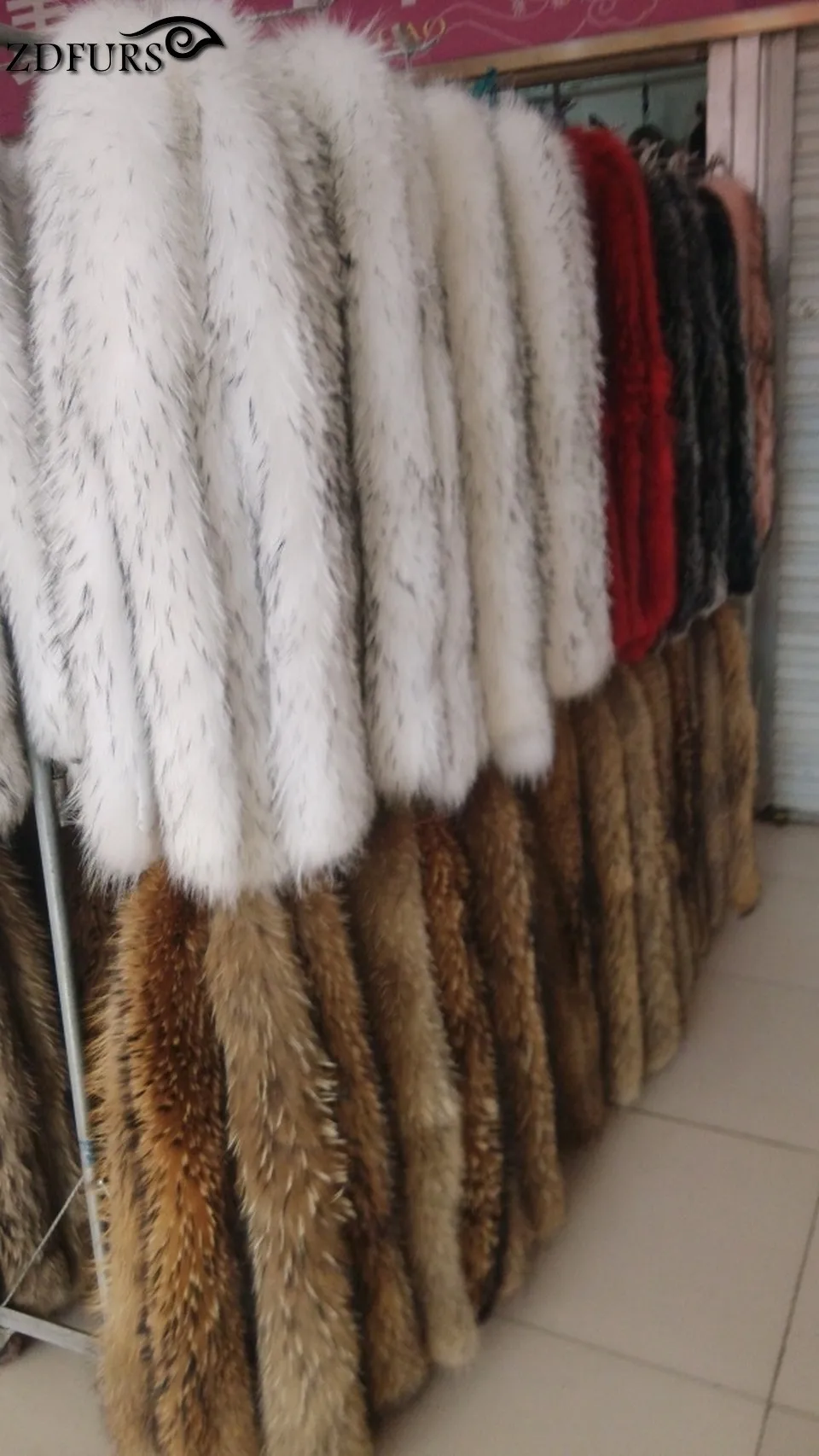 ZDFURS * натуральной меховой воротник 100% Натуральная мех енота шарф 68 см * 11 см меховая отделка вниз пальто полосы меха/с капюшоном ZDC-163015