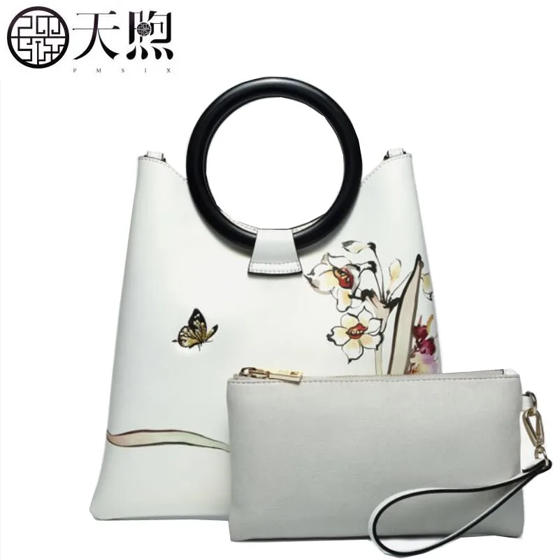 Famous brand top quality Cow Leather women bag 2018 New Printed Leather Handbag National wind Messenger bag ring hand bag Famous brand top quality Cow Leather women bag 2018 New Printed Leather Handbag National wind Messenger bag ring hand bag