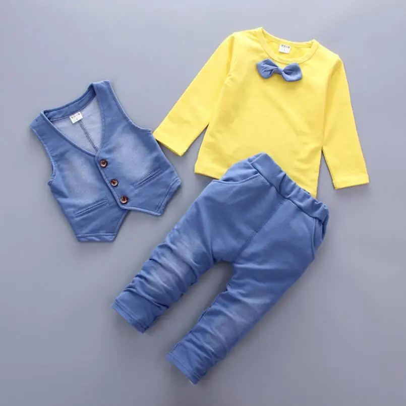 Одежда для маленьких мальчиков Комплект из трех предметов, красивый детский костюм в Корейском стиле, свитер, футболка+ штаны+ жилет, праздничная одежда для мальчиков