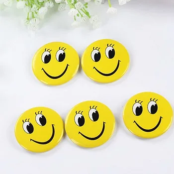 

100pcs Face Badge Pin Button broochs Cheapest Smiley face smile open eyes fun pin badge smiling Kids gift Cute Waiter Act Loving