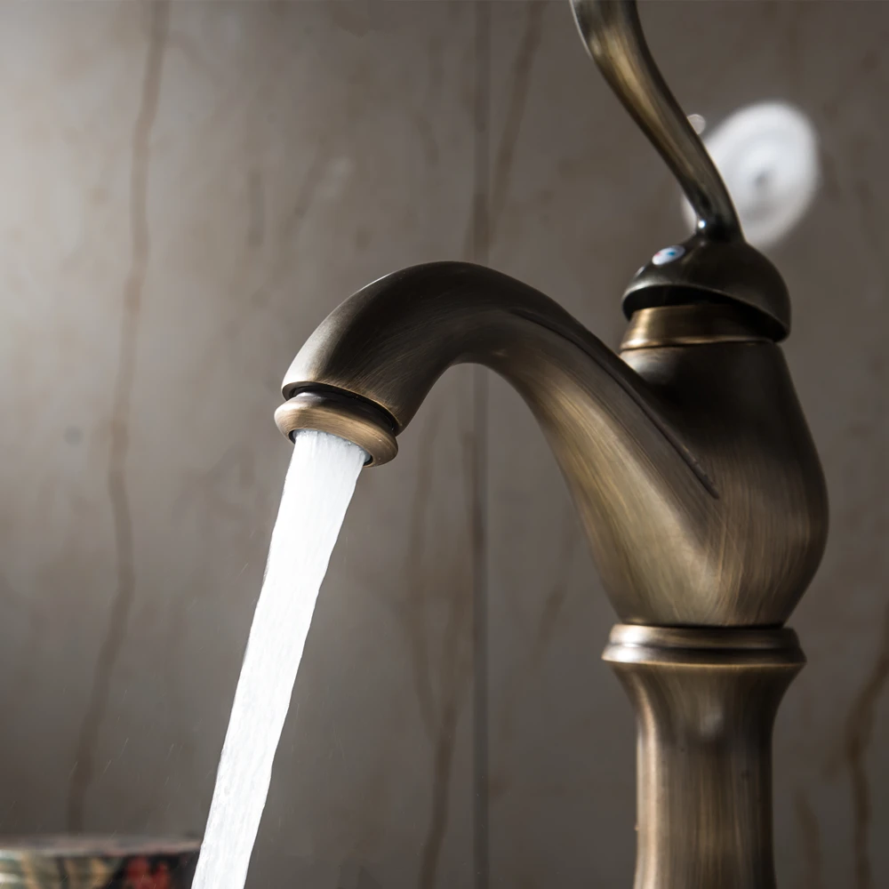 Bathroom Sink Faucet Antique Bronze Basin Faucet Water Tap Single Handle Cold and Hot Water Tap3