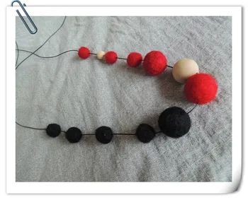 

Felt necklace ball beaded Black, Red felt ball wooden beaded necklace NW1713
