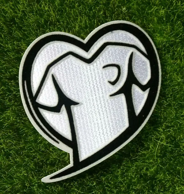 2002 HEART Patch Евро качественная нашивка и уважаемый значок футбольная нашивка значок теплопередачи - Цвет: 2002 HEART Patch