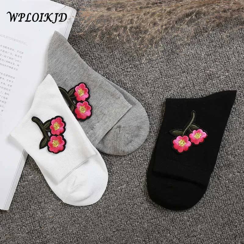 [WPLOIKJD] Harajuku Японии художественная вышивка цветы Творческий Забавные Женские носочки милые носки чулочно-носочные изделия женский Calcetines Mujer