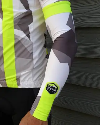 

Breathable Quick Dry UV Protection Running Arm Sleeves Basketball Fitness Armguards Sports Cycling Arm Warmers