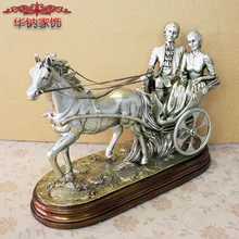 Hot Sale European Soft Decoration Retro Resin Handicraft Lovers Gift Home Accessories sculpture christmas decorations for home