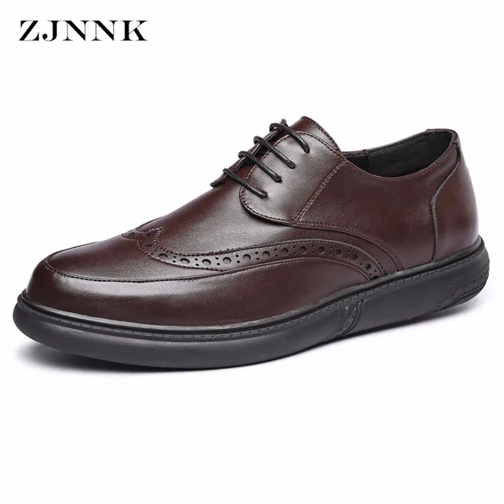 

ZJNNK Brand Men Brogue Shoes Fashion Vintage Comfortable Mens Flats Shoes Casual Bullock Zapatos Hombre Trendy Men Leather Shoes