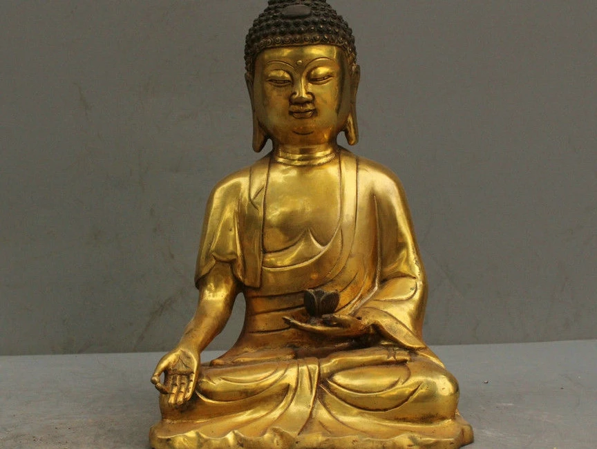 

11" C hina Tibet Gilt Shakyamuni Hold Lotus Bronze Statue