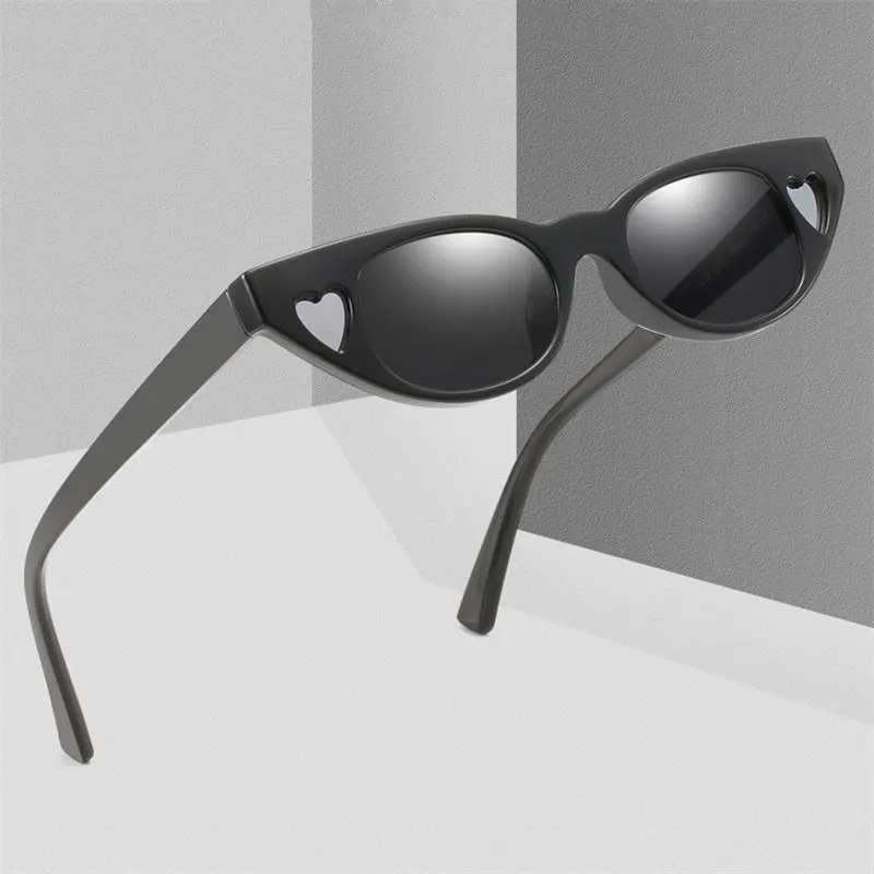 

Small Sunglasses for Women Fashion Ledies Love Heart Sun Glasses Retro Cat Eye Eyeglasses Female Hearts Sunglass