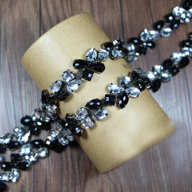

2yards Black White Rhinestones Acrylic Beaded Lace Trim Chain Ribbon DIY Sewing Collar Clothes Wedding Dress Decoration Applique
