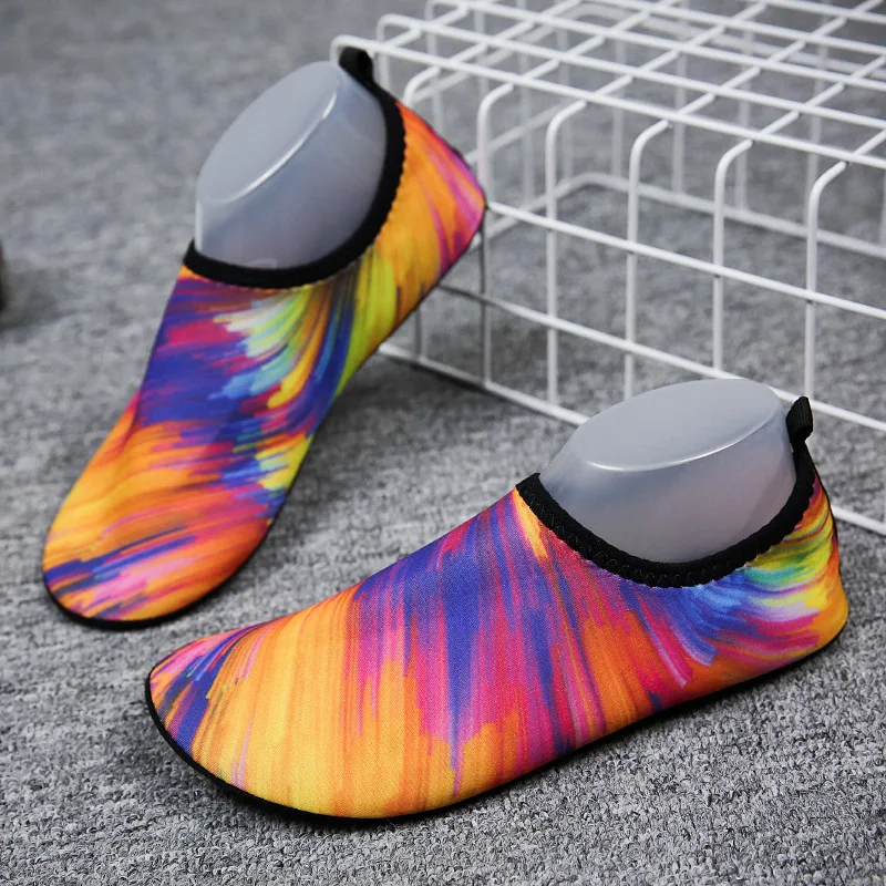 2019 zapatos de playa de pareja de verano de secado rápido arriba Wading Shoes zapatos de caminadora rojo pie parche piel suave calzado zapatos - 1