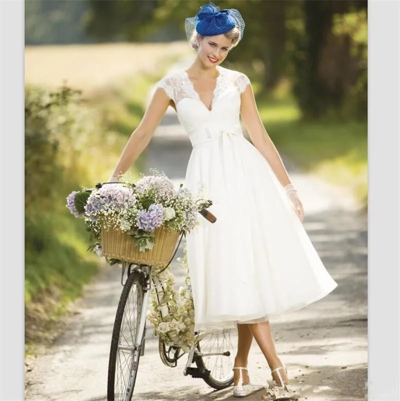 vintage-lace-short-country-wedding-dresses_
