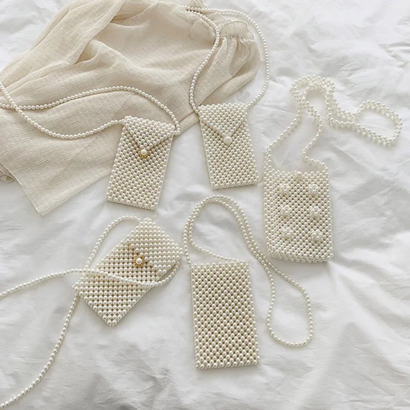 

Woven shell square pearl bag Uncovered square diagonal cross pearl bag Flap one shoulder square pearl shell bag