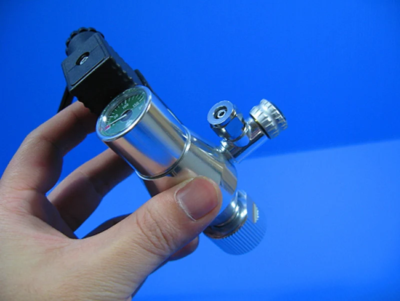 

FUNCTIONS CO2 Regulator + Solenoid - Diffuser Calve 110-240V for Aquarium Fish Tank Water Plant