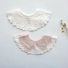 Новинка; милый кружевной нагрудник для маленьких девочек; красивый нагрудник с искусственным воротником и цветочным рисунком; слюнявчик в стиле ретро; слюнявчик; Слюнявчик