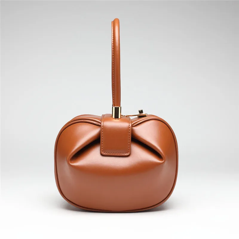 

NoEnName_Null 2018 Customized New Retro 100% Genuine Leather Handbags Small Wonton Bag Lock Chain Mini Clutch Bag 006SZY001