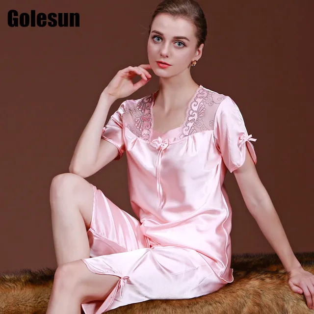 Spring And Summer Women Sexy High Faux Silk Pajamas Sets Short Sleeves 