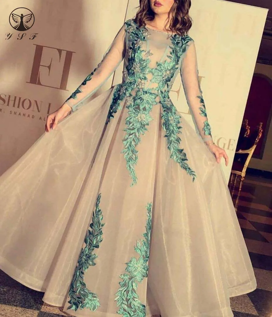 

Simple but Elegant O Neck Appliqued Lace Pleated Floor Length Long Sleeve Prom Dresses 2020