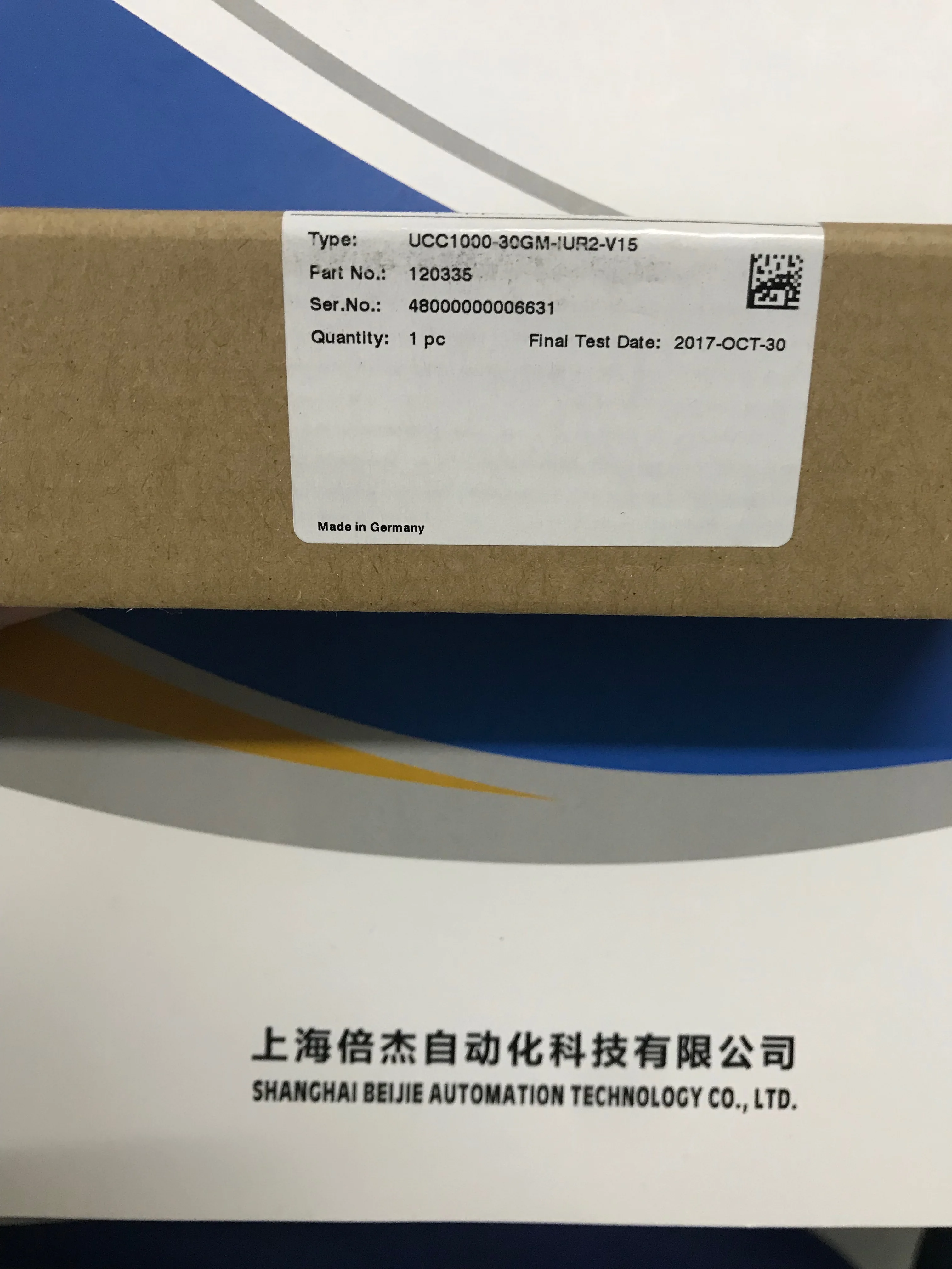 

Ultrasonic sensor UCC1000-30GM-IUR2-V15