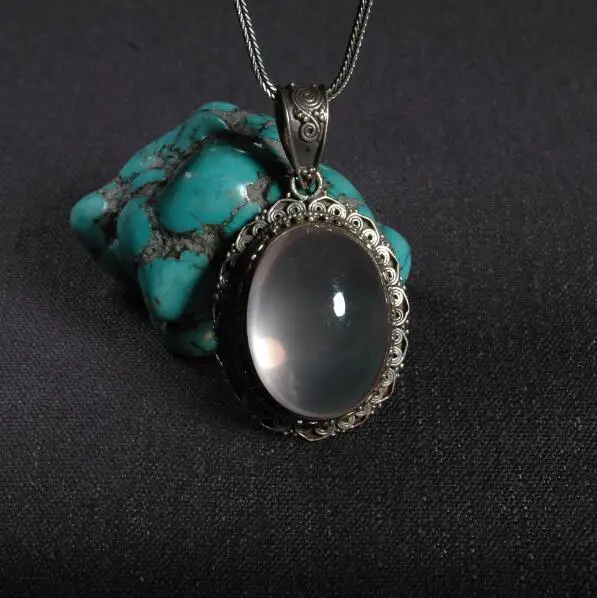 

Handmade Nepal 925 Silver Pendant Necklace Tibetan Sterling Silver Natural Pink Stone Pendant Bohemia Women Pendant Necklace