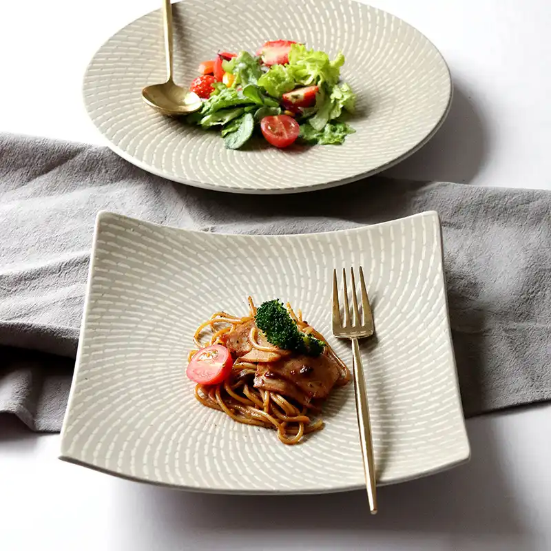 необычные тарелки. тарелка для подачи. тарелка steelite craft blue. креативная посуда для ресторанов. ресторанные тарелки.