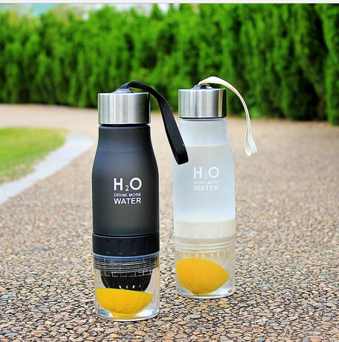 

New 2019 Xmas Gift 650ml Water Bottle plastic Fruit infusion bottle Infuser Drink Outdoor Sports Juice lemon Portable Water