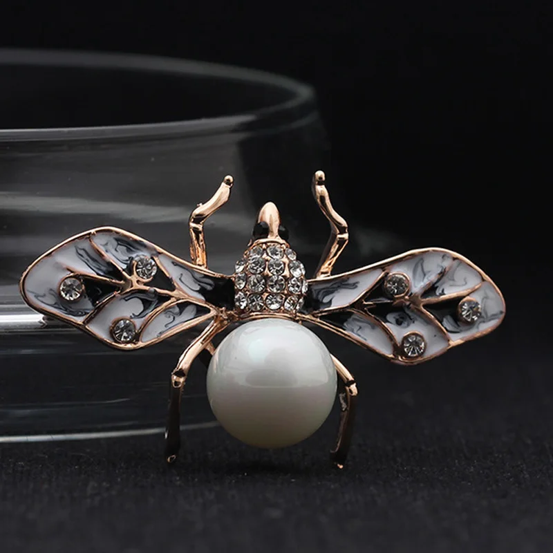 Blucome Small Enamel Insect Brooches For Women Men Party Gifts Fashion Pearl Brooch Pin Rhinestone Crystal Hijab Accessories