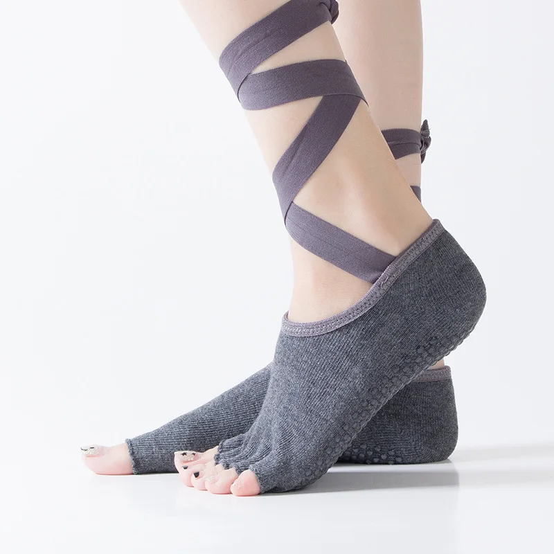 DUVEIL 100% Cotton Ladies Yoga Grain Socks Bottom Five Finger Open Toe Back Dance Laces Non-slip for Girl | Спорт и развлечения