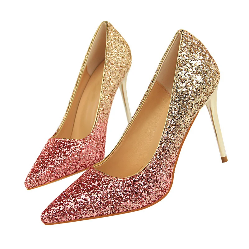 Achat 2018 Femmes 9 cm Mince Haute Talons Sexy Glitter Lumineux Scarpins Pompes Femelle Stylet De Mariage De Mariée Or Argent Rouge Valentine chaussures