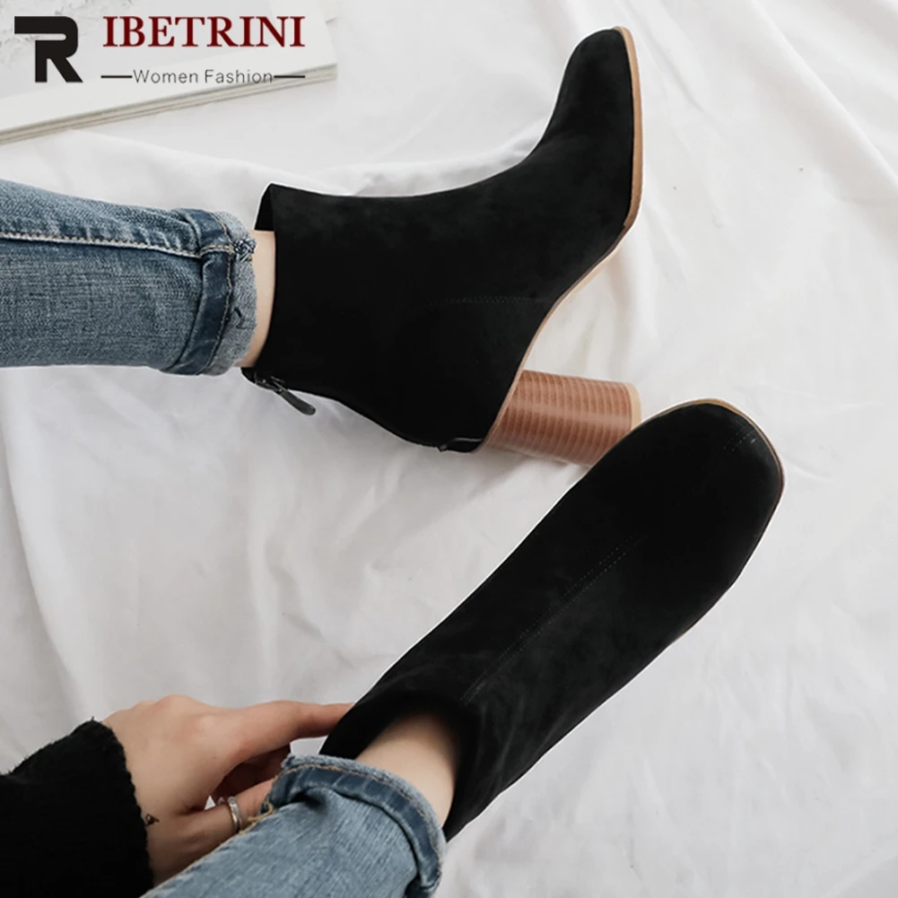 

RIBETRINI Ankle Boots Woman Concise Flock Round High Heels Zipper Ladies Ankle Boots Woman Plus Size 32-48